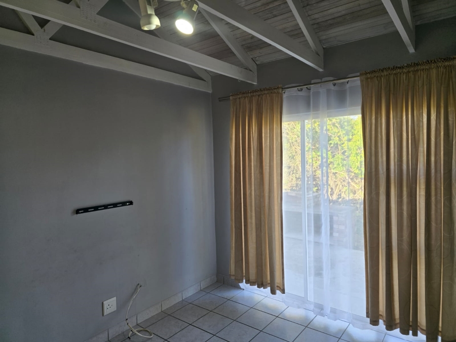 2 Bedroom Property for Sale in West Bank Eastern Cape